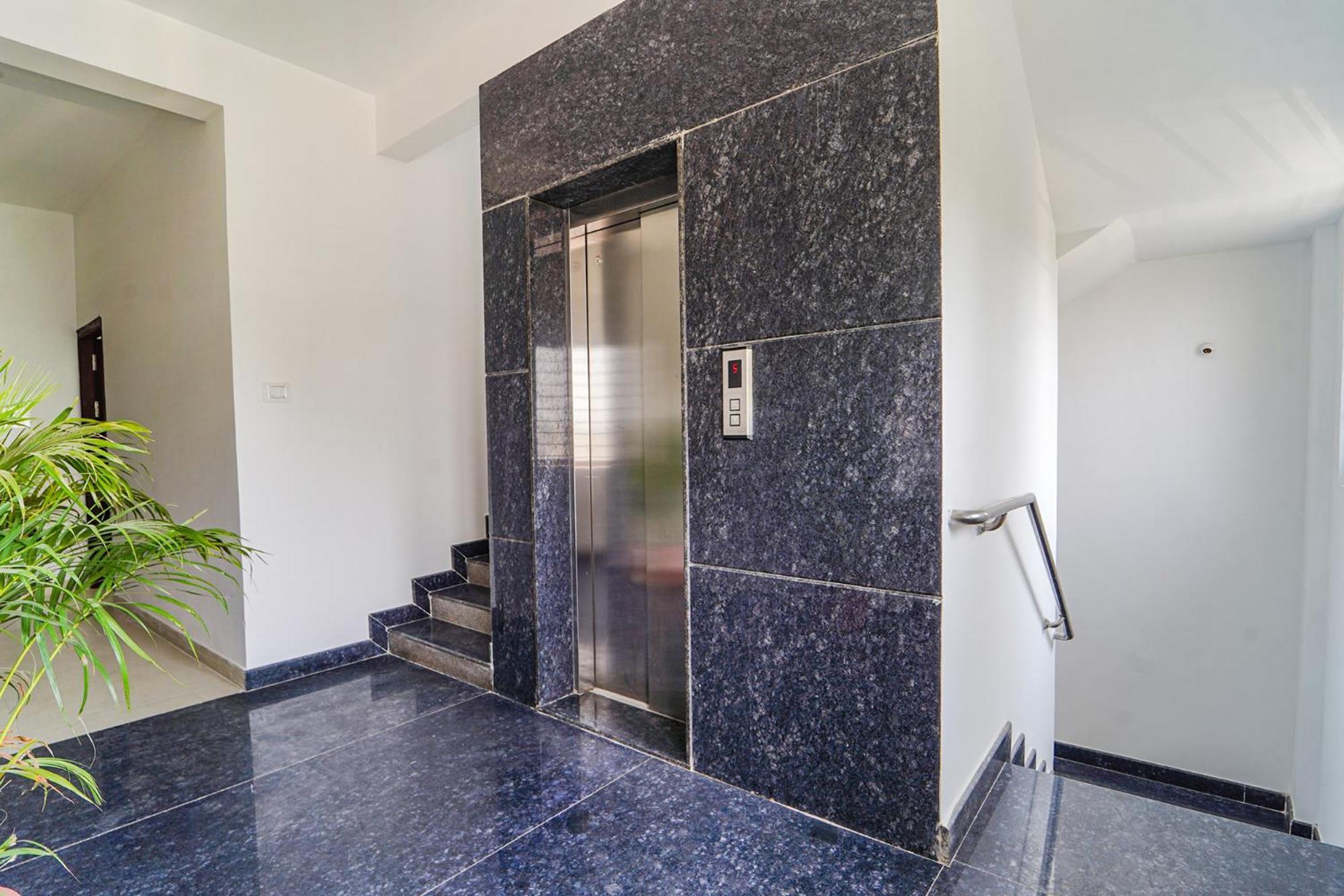 Fabhotel Metro Suites - Nr Esi Hospital Bangalore Dış mekan fotoğraf